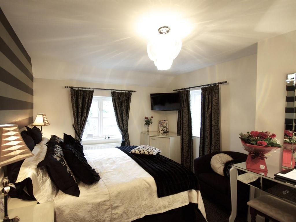 Y Garth Luxury Bed And Breakfast Dinas  Oda fotoğraf